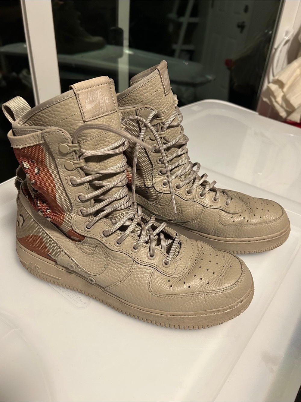 Nike tan and brown camo interior tag close-up